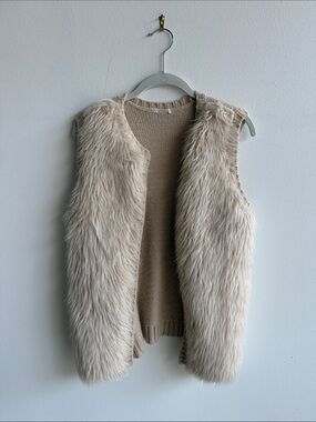 Beige Faux Fur Vest - Cozy Layer